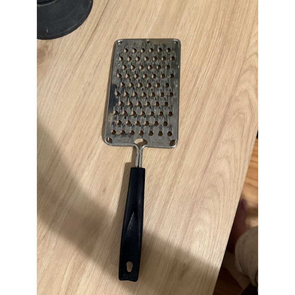 Ekco Vintage Stainless Steel Hand‎ Held Cheese Grater Shredder Black Handle